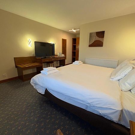 Tollgate Hotel & Leisure Stoke-on-Trent 외부 사진