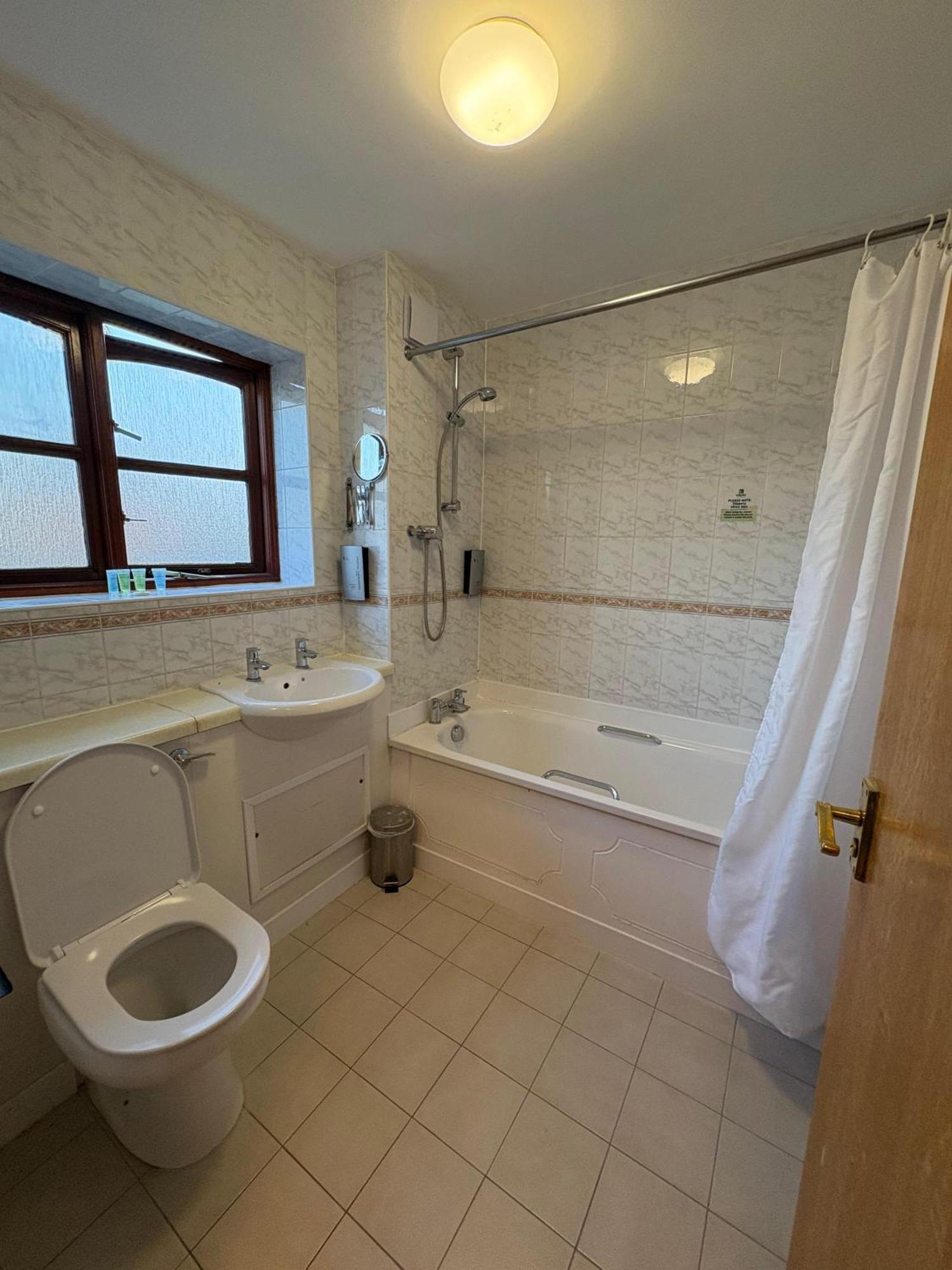 Tollgate Hotel & Leisure Stoke-on-Trent 외부 사진