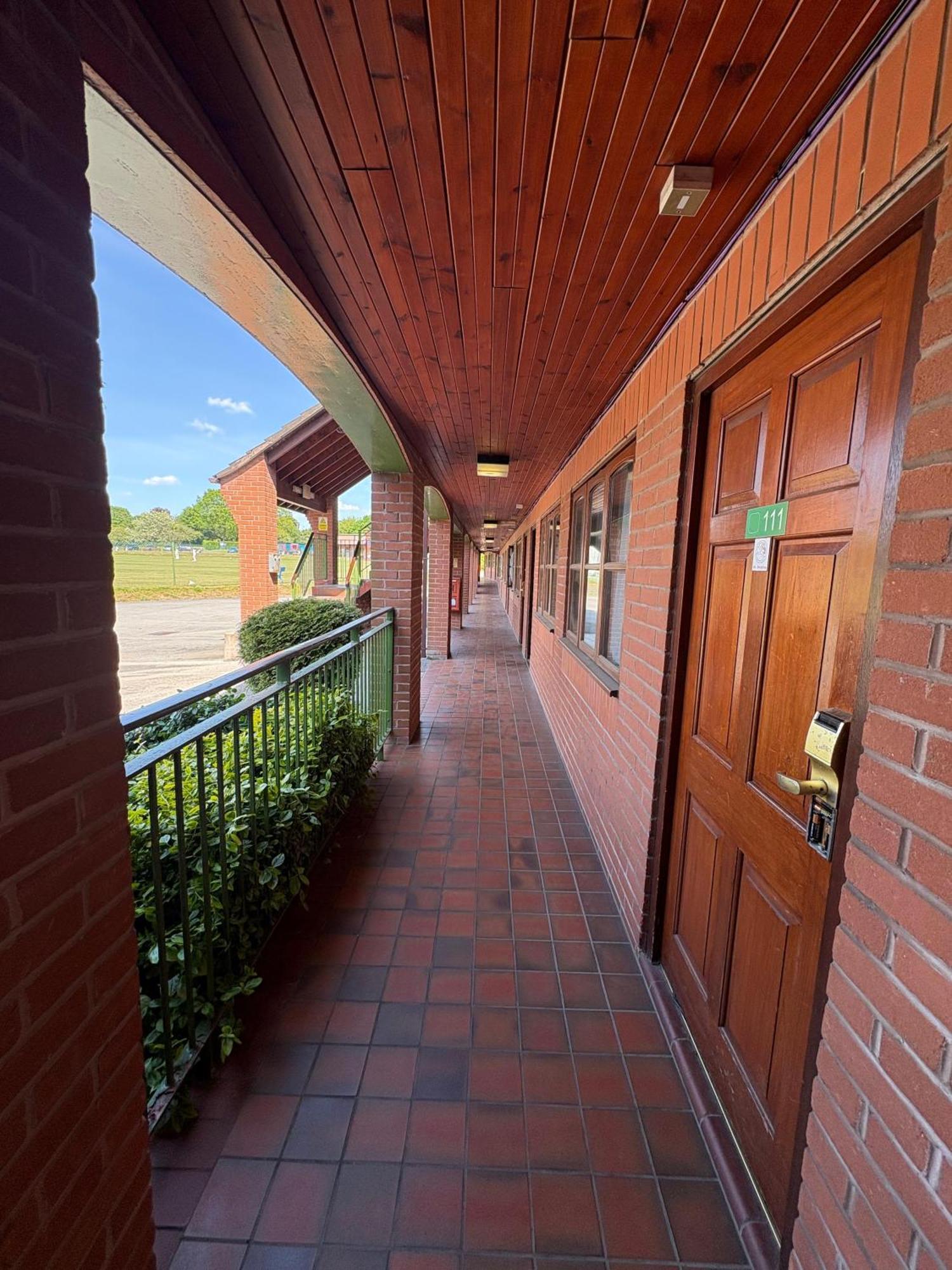Tollgate Hotel & Leisure Stoke-on-Trent 외부 사진