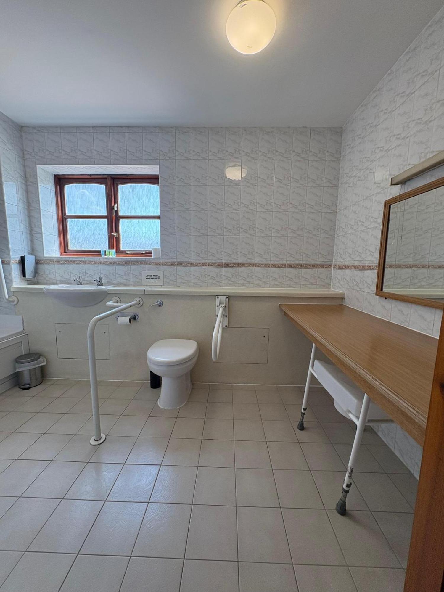 Tollgate Hotel & Leisure Stoke-on-Trent 외부 사진