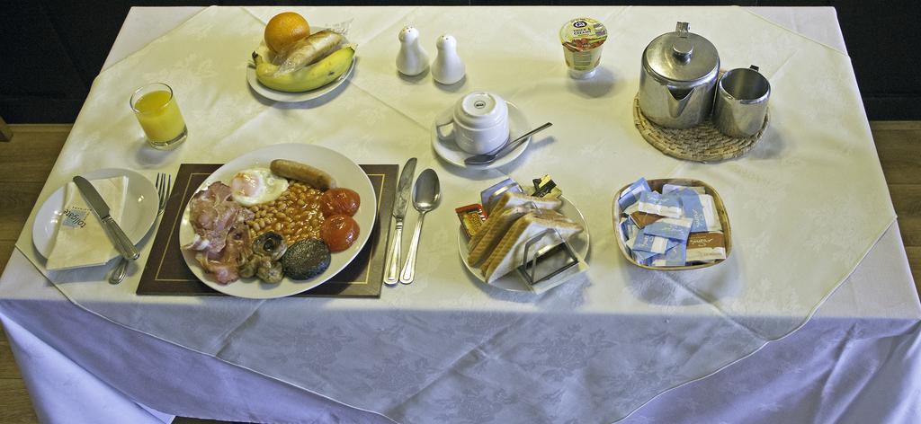 Tollgate Hotel & Leisure Stoke-on-Trent 외부 사진