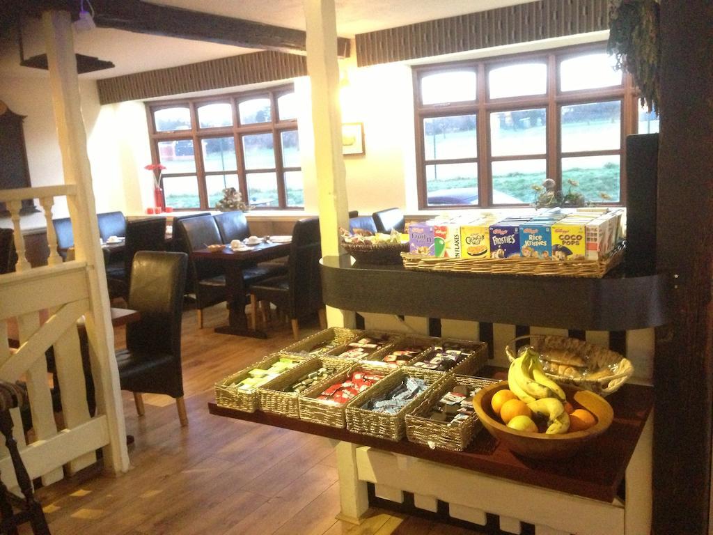 Tollgate Hotel & Leisure Stoke-on-Trent 외부 사진